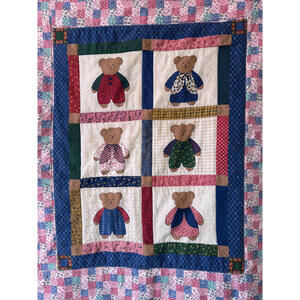 Vintage Handmade Patchwork Teddy Bears Everywhere Baby Quilt